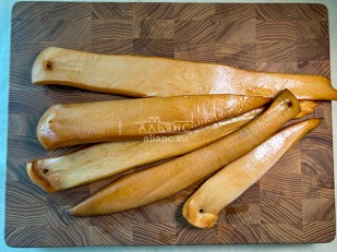 Кукурузные шарики со вкусом сыра: Кальмар палочки х/к