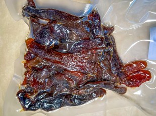 КВАНТОРГ Ушки по-мексикански с соусом чили 150гр/уп: Икра форели вяленая