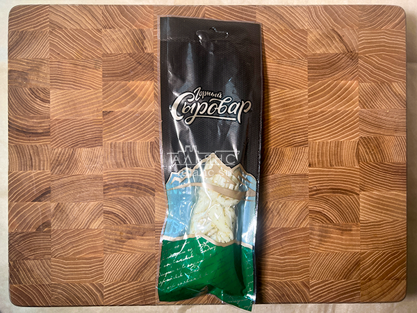 Сыр 100 гр ГОРНЫЙ СЫРОВАР (Косичка с укропом и чесноком) в Березниках